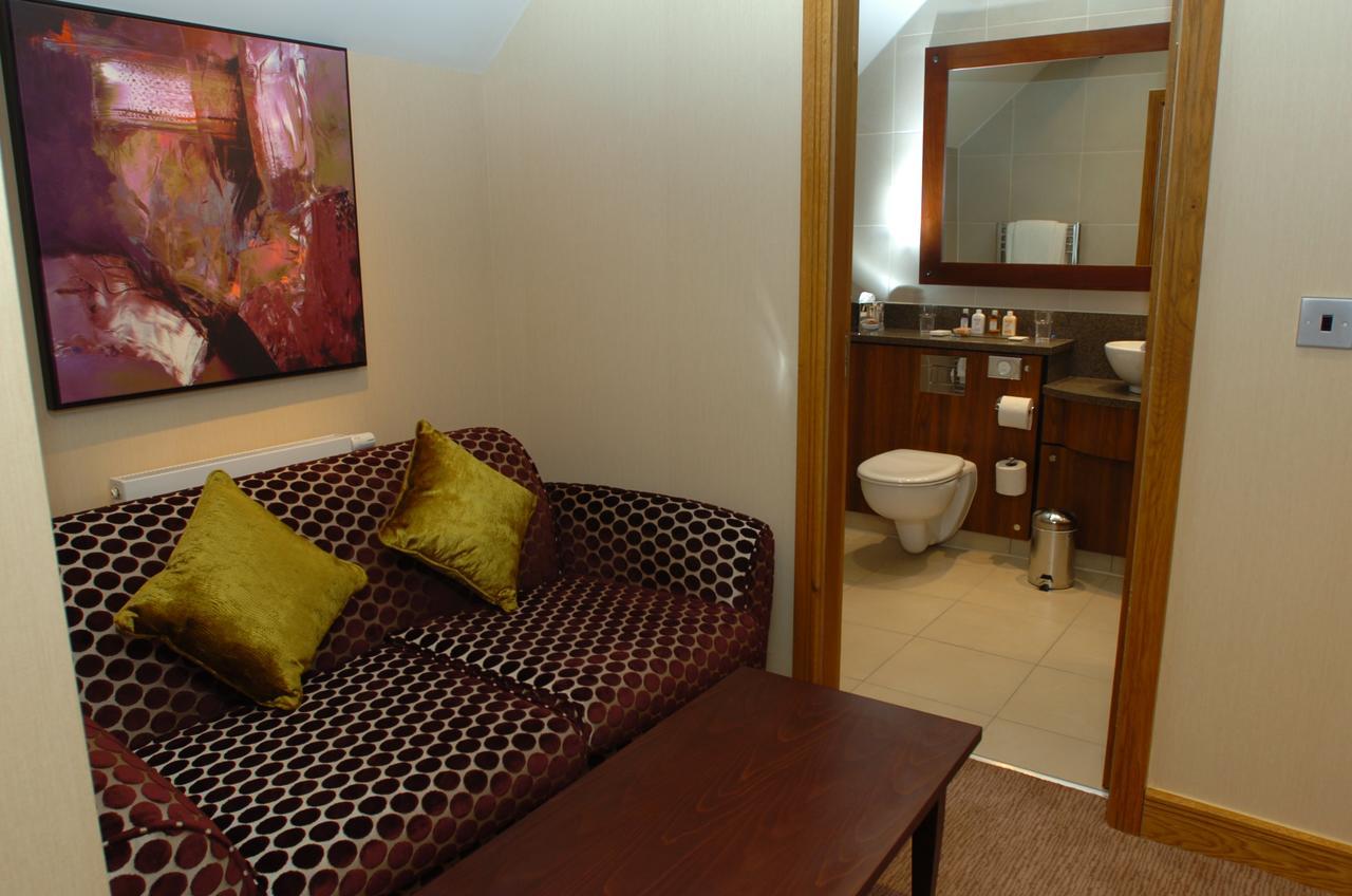 Hotel The Bear'S Paw Warmingham Exterior foto A room at the hotel