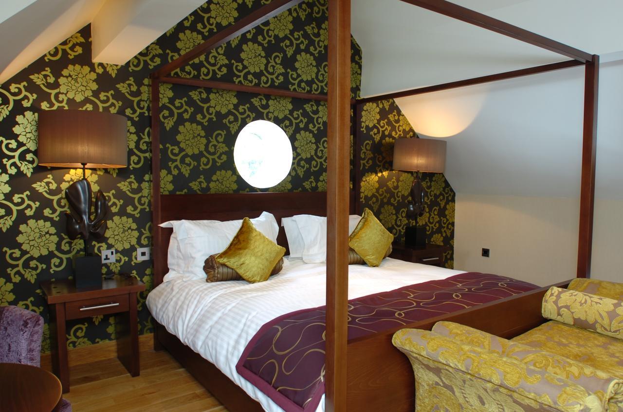 Hotel The Bear'S Paw Warmingham Exterior foto A room at the hotel