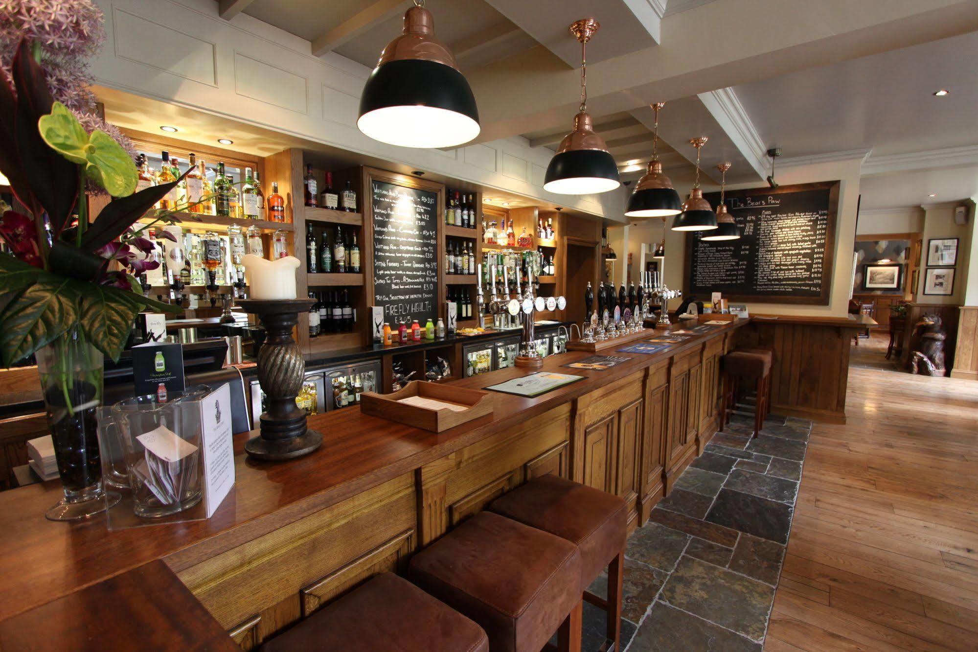 Hotel The Bear'S Paw Warmingham Exterior foto The bar at The Old Stamp House